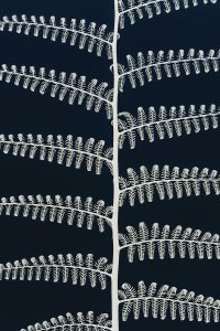 symmetrical leaf art