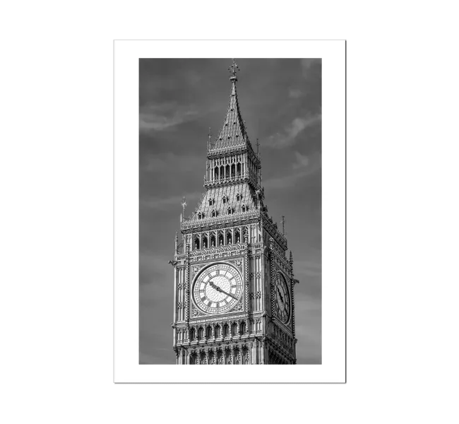 big ben tower in black and white